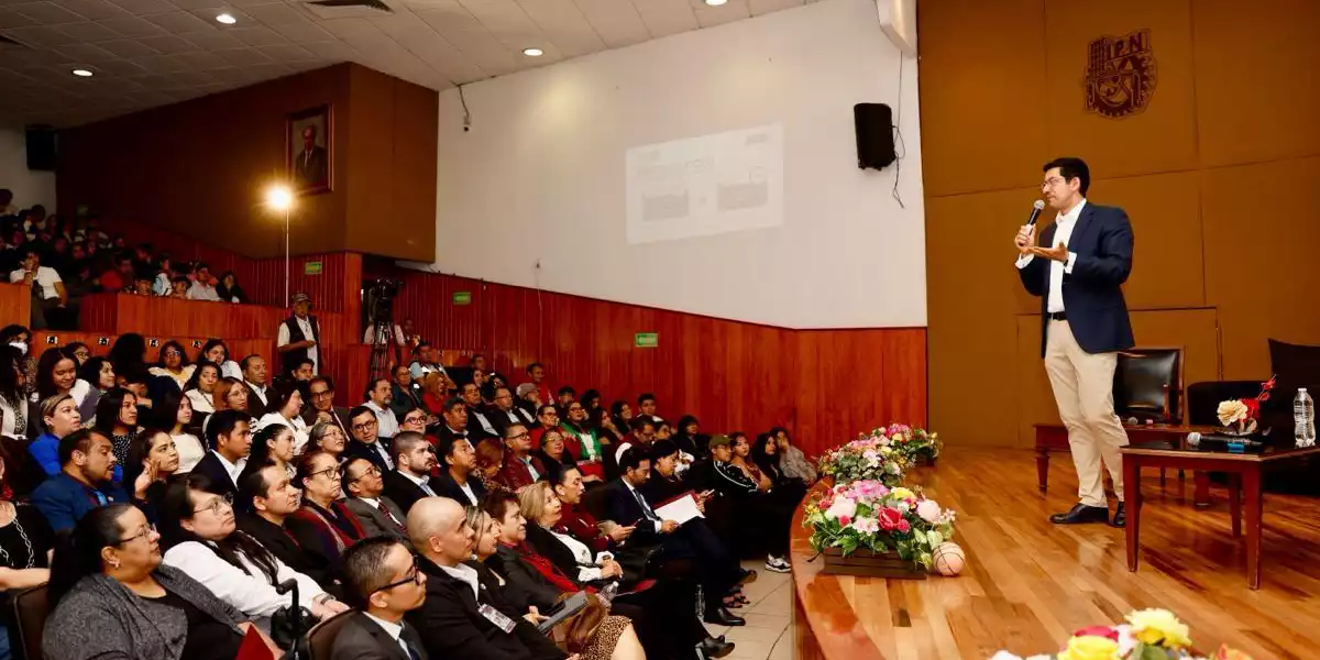 Reflexionan sobre calidad de planes educativos