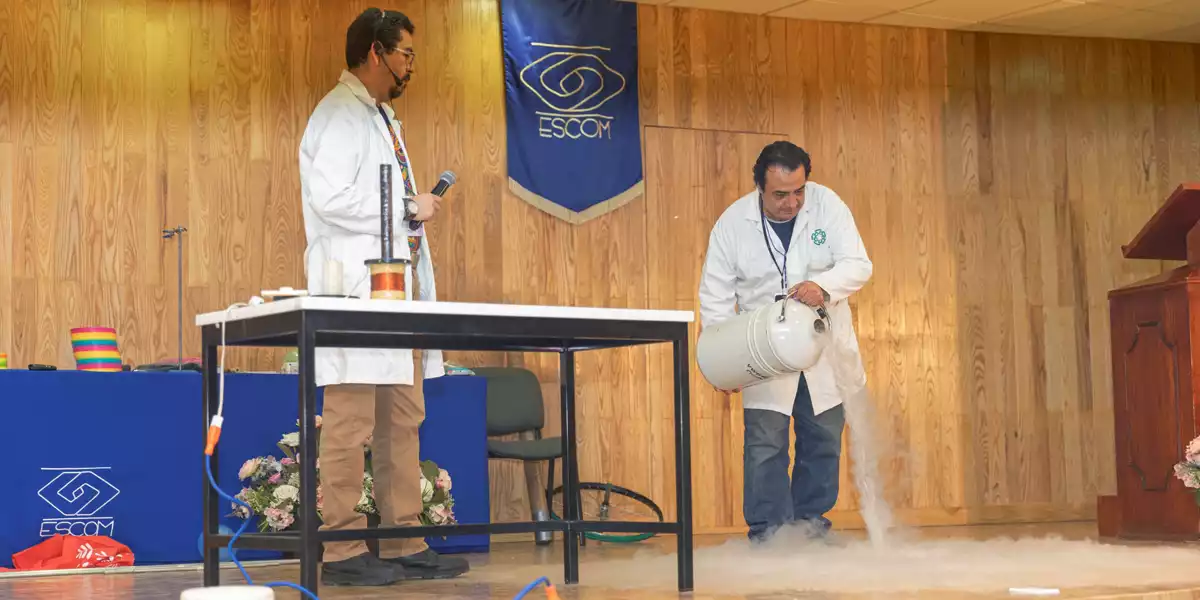 “El circo de la física”; la ciencia también divierte