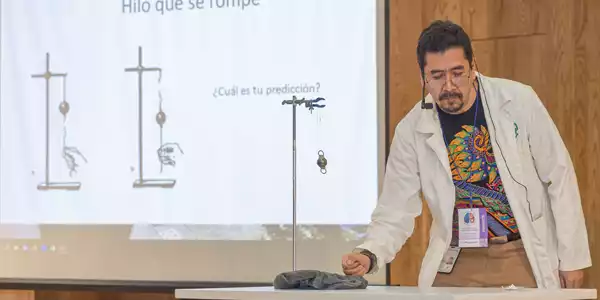 “El circo de la física”; la ciencia también divierte
