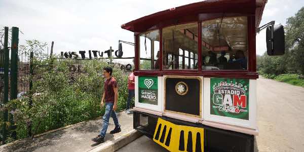 Poesía y medio ambiente, en tranvía por Zacatenco