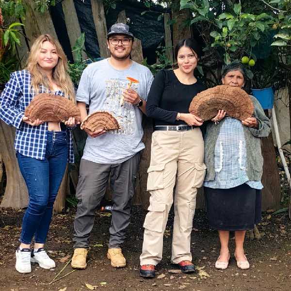 Imparte ENCB talleres sobre hongos en Hidalgo