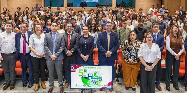 Exploran en UPIEM futuro de IA en energía y movilidad