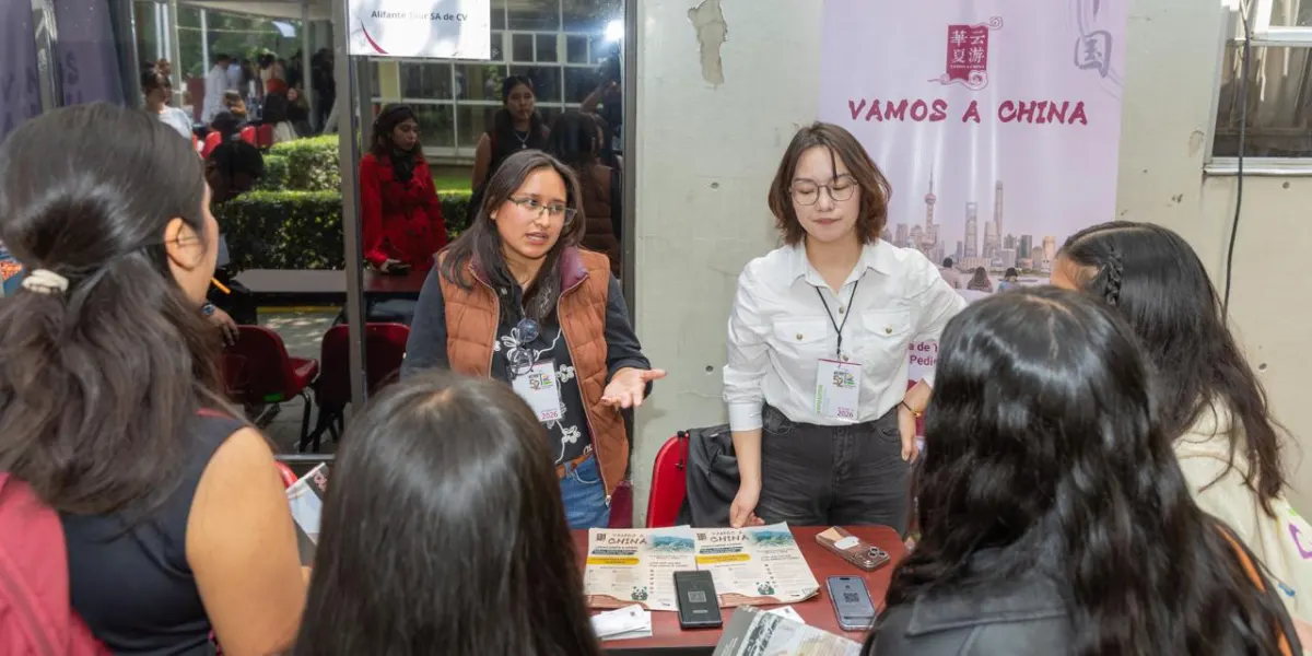 Celebra 52 años Escuela Superior de Turismo