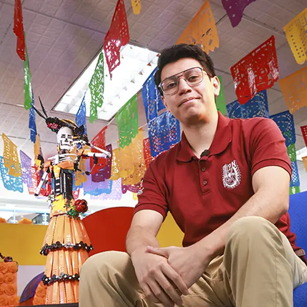 Bloques de Lego llevan a la cúspide a un politécnico