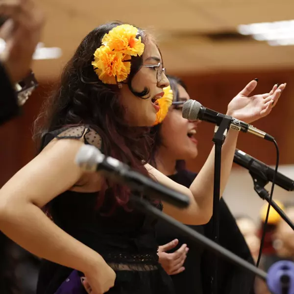 Ponen alma y corazón en música folclórica
