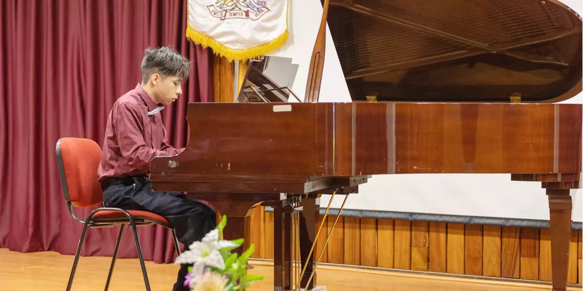Piano y pasión por la música en el Politécnico…