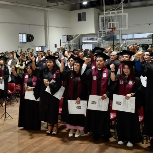 Por Titulación Oportuna expiden 63 títulos a egresados del CECyT 12