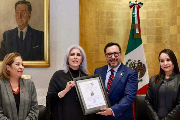 Recibe IPN distintivo Hecho en México
