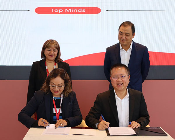 ESIME IMPULSA LA FORMACIÓN DE PROFESIONALES CON CONVENIO CON HUAWEI
