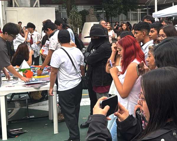 GRAN ÉXITO LA SEGUNDA FERIA DE PROYECTO AULA