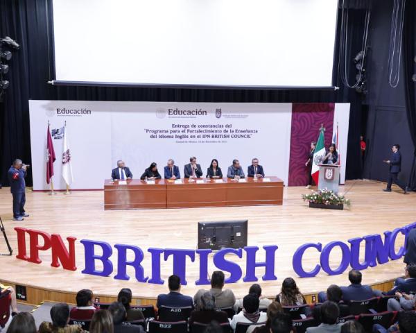 Respalda British Council enseñanza del inglés en IPN