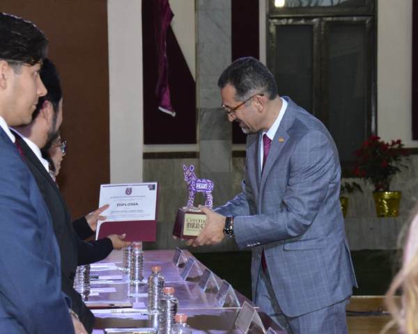 Entregan premios a destacados investigadores pertenecientes al SNII