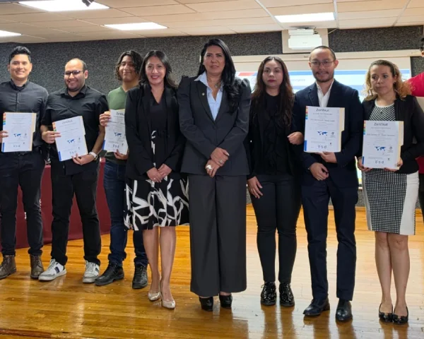 Logran diploma en CENLEX Zacatenco por dominio del idioma alemán