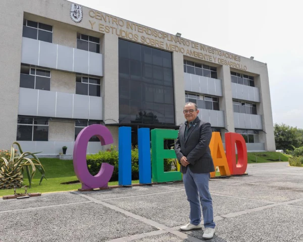 Dan reconocimiento y simposio en Chicago al doctor Pedro Rodríguez del CIIEMAD