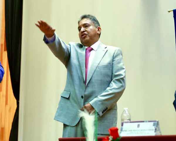 DESIGNAN A NUEVO DIRECTOR DEL CECYT 3