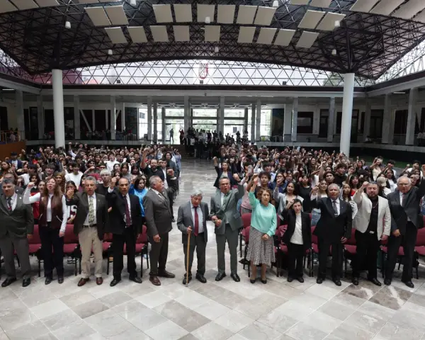 Rinde Decanato homenaje a Lázaro Cárdenas