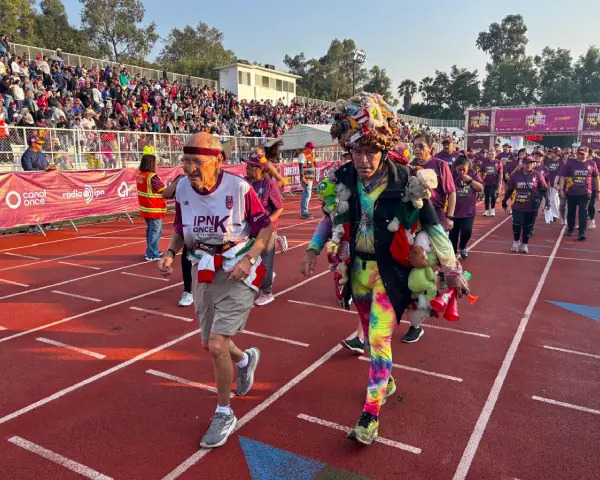 Niñas, niños y adultos disfrutaron de la Carrera IPN ONCE K 2026