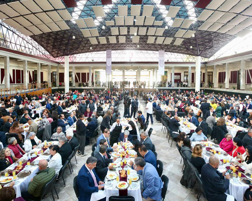 Reconoce IPN trayectoria de docentes y PAAE’s