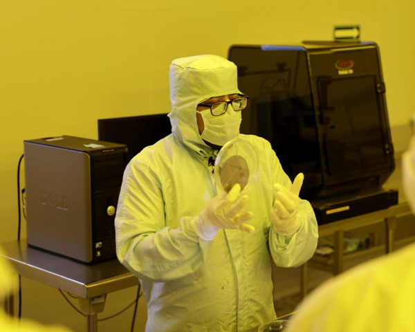 TODO UN ÉXITO LA ESCUELA DE VERANO DE SEMICONDUCTORES
