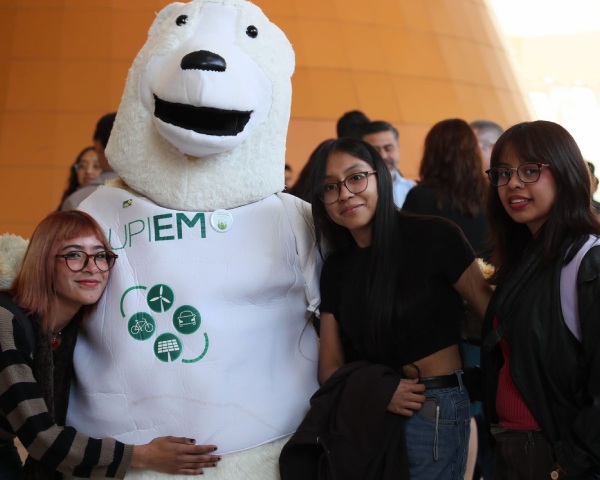 Festeja UPIEM su 6° aniversario