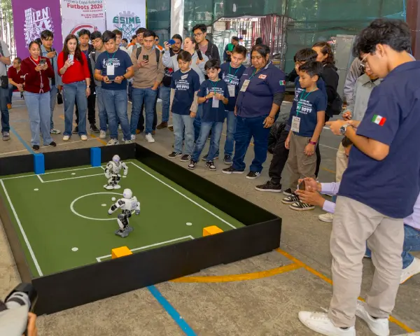 Celebran con éxito la Primera Copa Robótica Futbots, de la ESIME Azcapotzalco