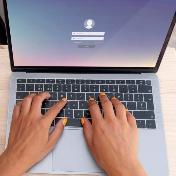 Contraseñas seguras: tu primera línea de defensa digital