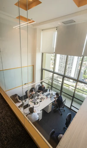 Uso responsable de equipos: energía y mantenimiento